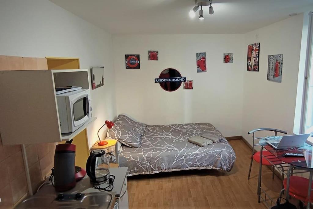 Appartement Au Calme Avec Wifi Limoges Esterno foto